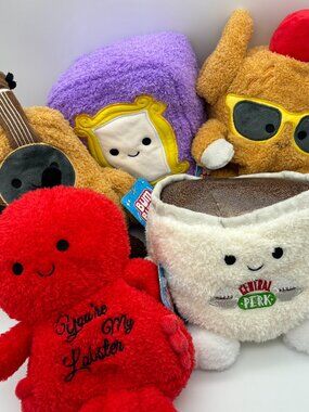 Bum Bumz Friends Plush Set Of 5 Lobster, Guitar, Peephole, Turkey, & Cup NWT